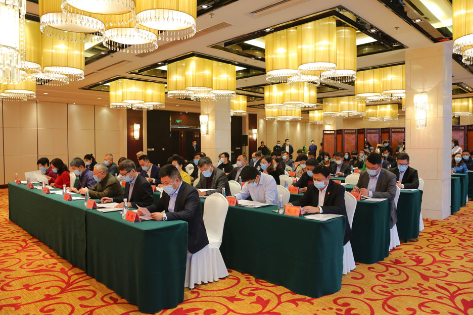 集團公司董事長孫涌參加青島市勞動模范協(xié)會第三屆會員代表大會暨換屆工作會議(圖2) 集團公司董事長孫涌參加青島市勞動模范協(xié)會第三屆會員代表大會暨換屆工作會議(圖2)