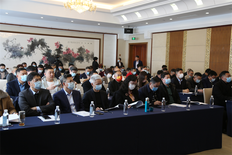 集團(tuán)公司董事長孫涌出席青島市工商聯(lián)十三屆四次常委會(huì)及十三屆五次執(zhí)委會(huì)議(圖1) 集團(tuán)公司董事長孫涌出席青島市工商聯(lián)十三屆四次常委會(huì)及十三屆五次執(zhí)委會(huì)議(圖1)